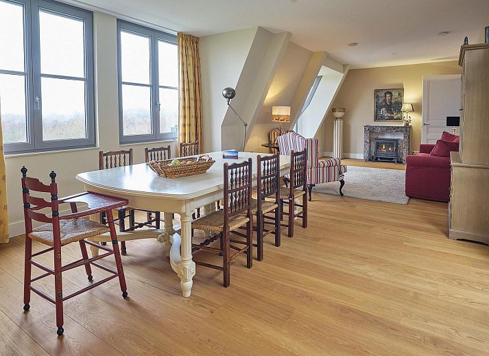 VZ2351 Wohnung im 2. Stock in Oostkapelle, Walcheren bietet einen charmanten Aufenthalt in einem historischen Gebaeude inmitten der seelaendischen Landschaft.