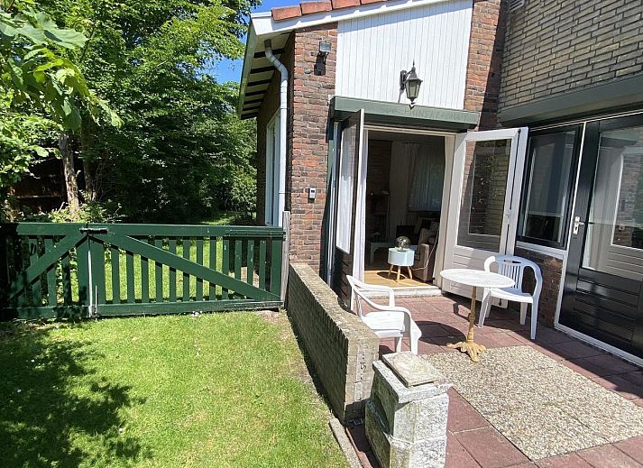 VZ1007 Vakantiebungalow in Oostkapelle met groene tuin, Walcheren, Zeeland.