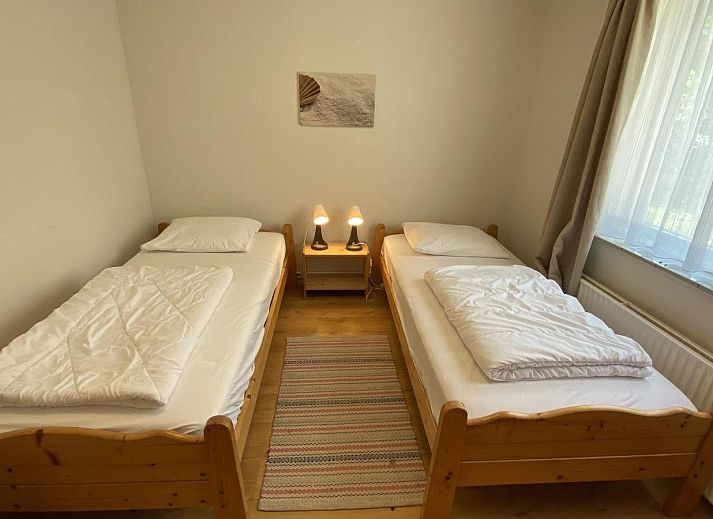 VZ1007 Vakantiebungalow met ruime tuin in Oostkapelle, Walcheren, Zeeland.