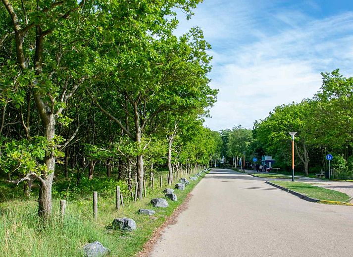Gemuetliche Sitzecke auf der Terrasse des Ferienhauses ZE1402 in Oostkapelle, Walcheren, Zeeland.