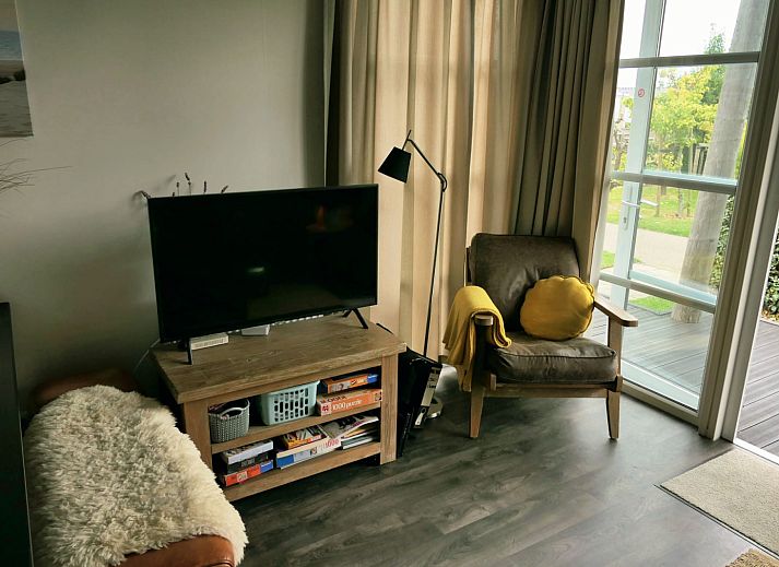 Stijlvolle eetruimte in ZE1593 vakantiehuis, Oostkapelle, Walcheren, ideaal voor gezellige maaltijden.