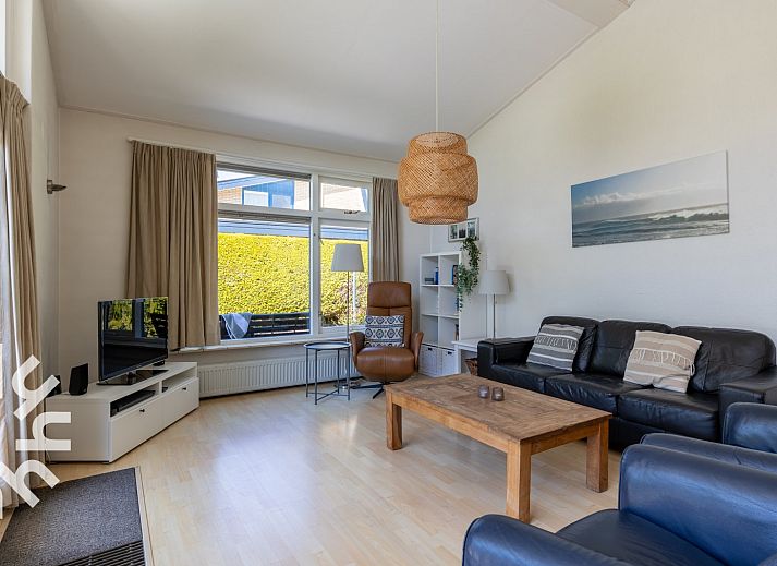 Modernes Badezimmer des Ferienhauses ZE624 in Oostkapelle, Walcheren, Zeeland.