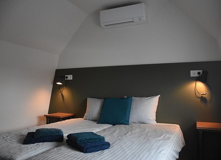 Gemuetliche Umgebung von ZE732 in Westkapelle, Walcheren, Zeeland mit Pferden und Natur.