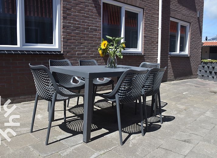 Stijlvol toilet in vakantiehuis ZE926, Westkapelle, Zeeland.