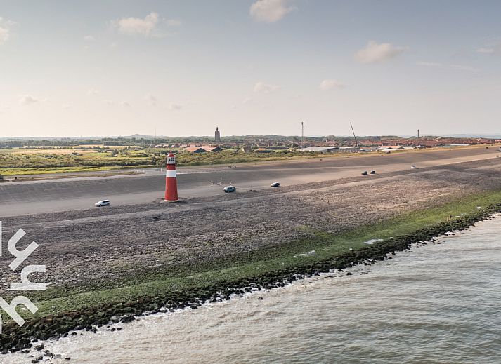 Stijlvol toilet in vakantiehuis ZE926, Westkapelle, Zeeland.