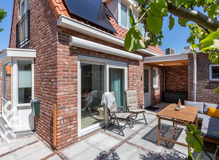 Vacation home ZE1508 with sunny terrace in Westkapelle, Walcheren, Zeeland.