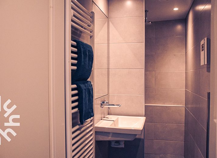 Terras van vakantiehuis ZE1314 in Westkapelle met zitgelegenheid buiten.