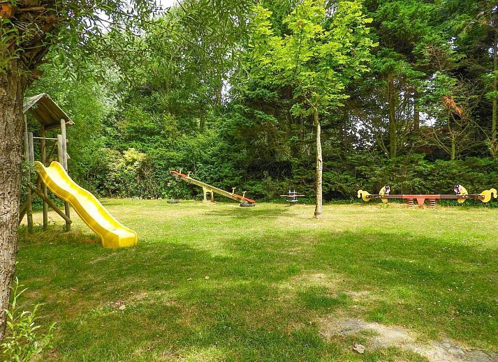 Front of VZ131 Group accommodation Westkapelle, vacation home with large windows in Westkapelle, Walcheren.