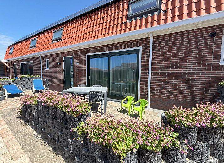 Gemuetliches Esszimmer im Ferienhaus Beach House Westkapelle 103 C, Westkapelle, Walcheren, Zeeland.