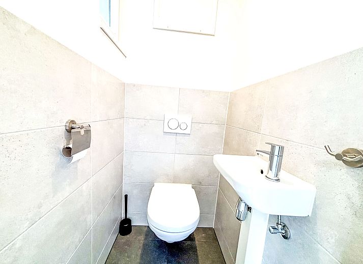 Gemuetliches Wohnzimmer im Ferienhaus Beach House Westkapelle 103 C, Westkapelle, Walcheren, Zeeland.