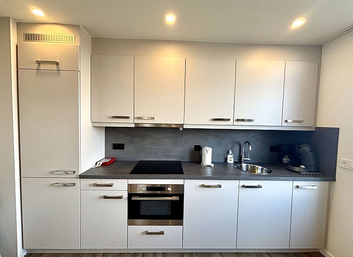 Entspannende Sauna im Apartment Beach House Westkapelle 107.5 in Westkapelle, Walcheren, Zeeland, perfekt fuer Wellness.