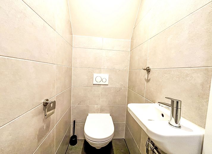 Guest house 620363 - Holiday property Walcheren - Vakantiehuis Beach House Westkapelle 2B