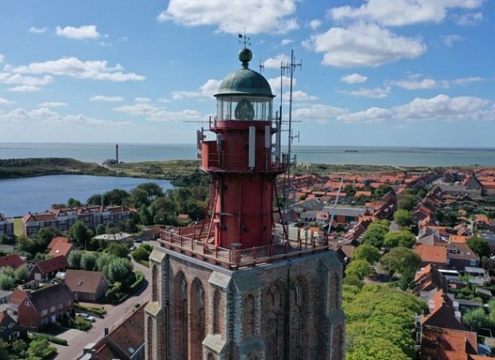 Gezellige keuken en eetruimte in vakantiehuis Dreefje 1, gelegen in Westkapelle, Walcheren, Zeeland.