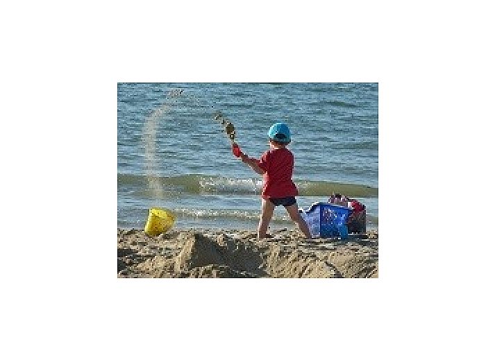 Westduin 4 vakantiehuis in Vlissingen, ruime zitkamer met stijlvolle meubels, Walcheren, Zeeland.