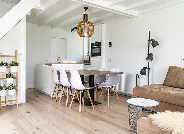 Gezellig terras bij VZ1098 Vrijstaand vakantiehuis in Vlissingen, Walcheren, Zeeland.