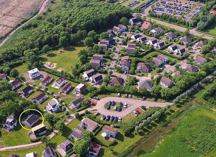 Moderne woonkamer in VZ1098 Vrijstaand vakantiehuis in Vlissingen, Walcheren, Zeeland.