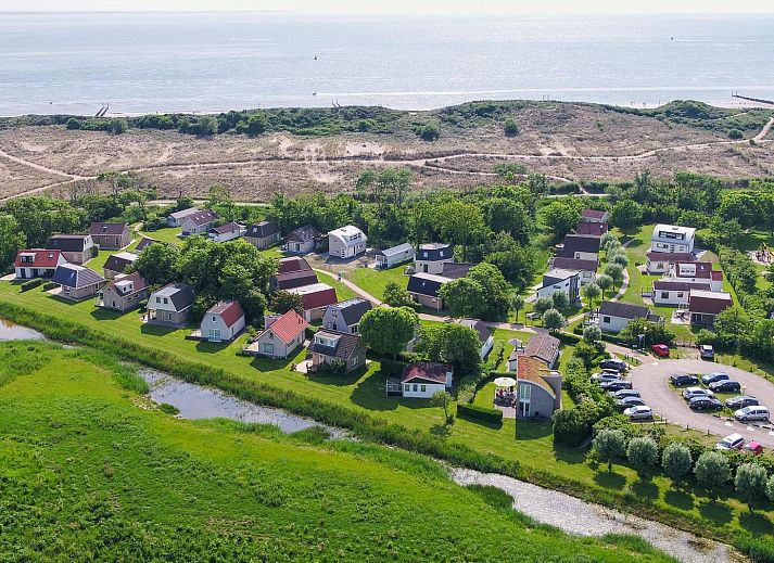 Moderne woonkamer in VZ1098 Vrijstaand vakantiehuis in Vlissingen, Walcheren, Zeeland.