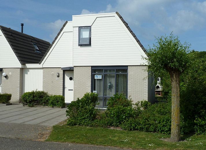VZ1143 Ferienhaus in Vlissingen mit sonniger Terrasse auf Walcheren, Zeeland.