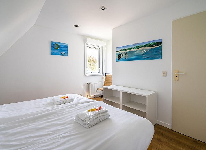 Aussenbereich des VZ1143 Ferienhauses in Vlissingen mit Gartenmoebeln in Zeeland.