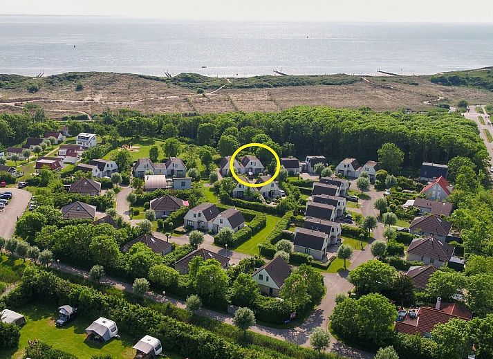 Stijlvolle woonkamer in VZ1122 Luxe vakantiewoning in Vlissingen, Walcheren, Zeeland.