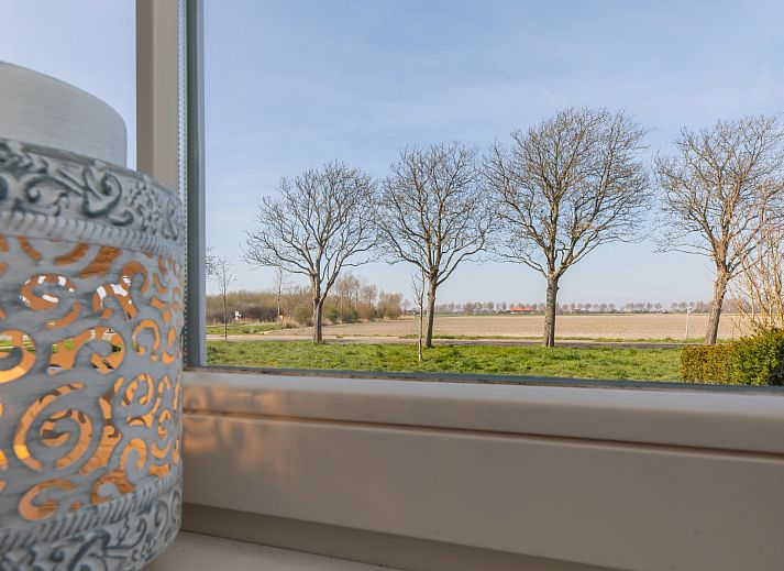 Charmante Wegweiser zum Strand im Apartment Symphonie in Vlissingen, Walcheren, fuer einen perfekten Urlaub in Zeeland.