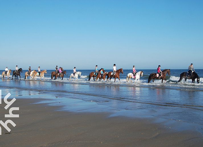 Dorpswinkel nabij vakantiehuis ZE1447 in Aagtekerke, Walcheren, Zeeland.