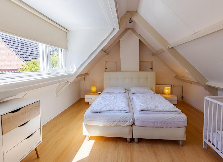 Eethoek met trap in VZ1038 Vakantiehuis in Aagtekerke, Walcheren, Zeeland.