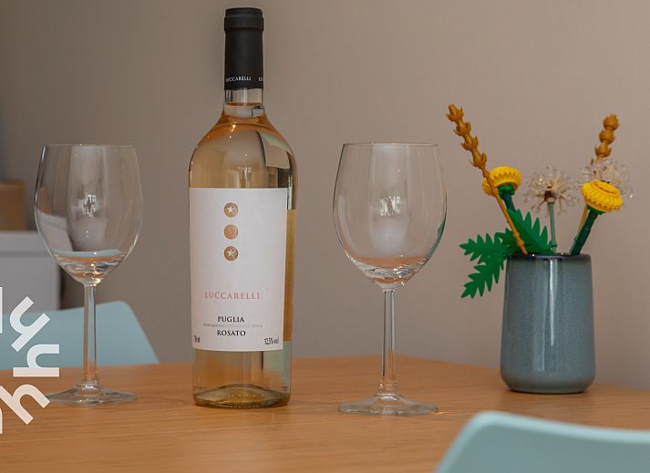 Buitenkant van vakantiehuis ZE1487 in Aagtekerke, Walcheren met charmante bakstenen gevel.