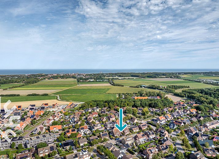 Buitenkant van vakantiehuis ZE1487 in Aagtekerke, Walcheren met charmante bakstenen gevel.