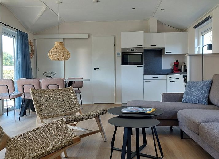 Zeeotter 6 Personen chalet in Zoutelande mit sonniger Terrasse und Garten, Walcheren, Zeeland.