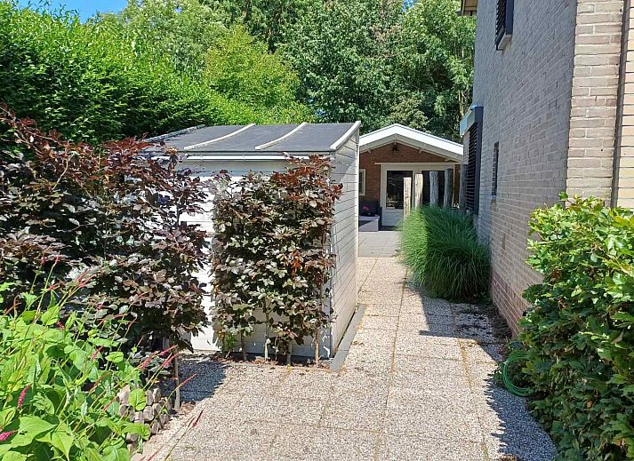 Helles Schlafzimmer im Ferienhaus ZE267, Zoutelande, Walcheren, mit bequemem Bett und moderner Einrichtung.