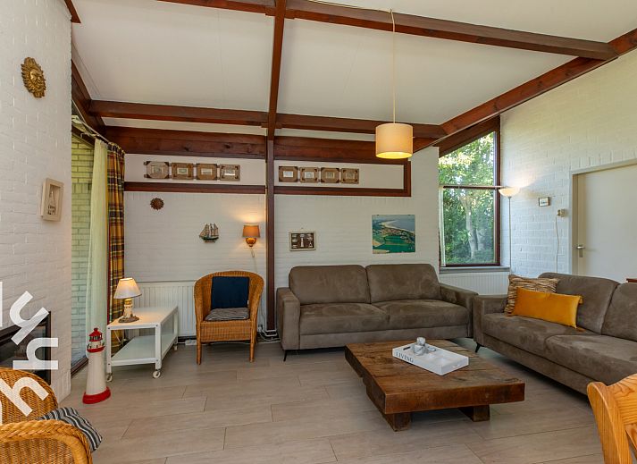 Tuin en terras van vakantiehuis ZE281 in Zoutelande, Walcheren, Zeeland.