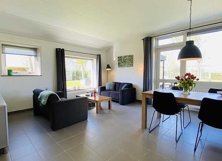 VZ178 Vakantiehuis Zoutelande in Walcheren, Zeeland met ruime tuin en groen uitzicht.