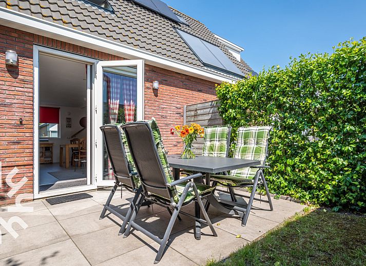 Verblijf 620712 • Vakantiewoning Walcheren • Mooi lichte 2 tot 4 persoons vakantiewoning gelegen in