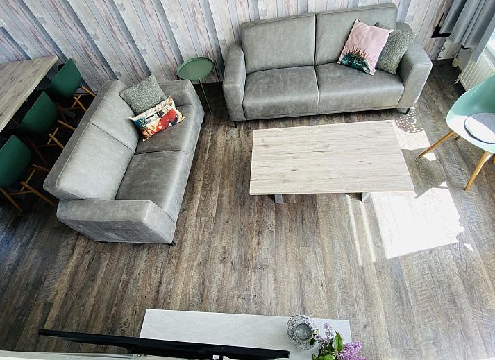 Gezellige woonkamer van VZ110 Vakantiehuis Zoutelande, Walcheren, Zeeland.