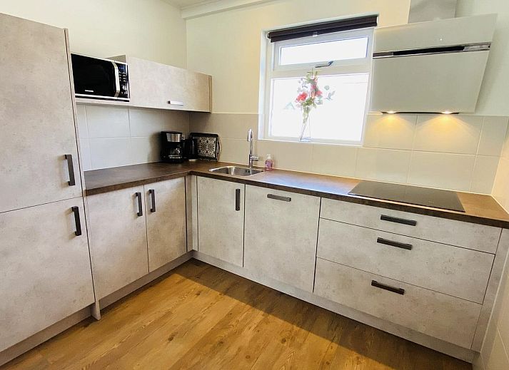 Fassade von VZ111 Ferienhaus Zoutelande im malerischen Zoutelande.