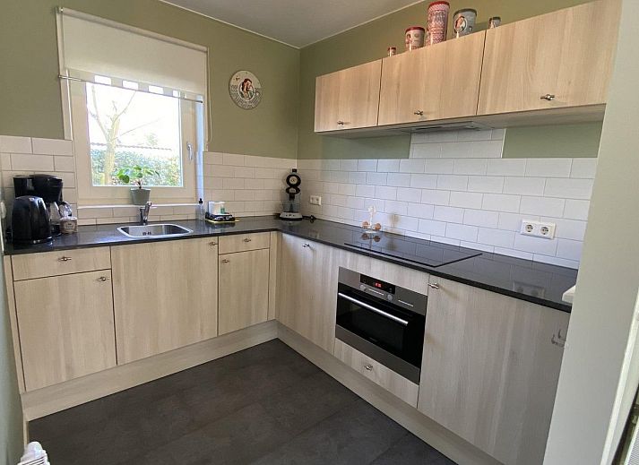 Gezellig terras bij VZ964 Vrijstaande Vakantiewoning in Zoutelande, Walcheren, Zeeland.