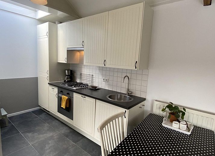 Gemuetliche Terrasse in VZ238 Vakantiewoning Zoutelande in Zoutelande, Walcheren, Zeeland.