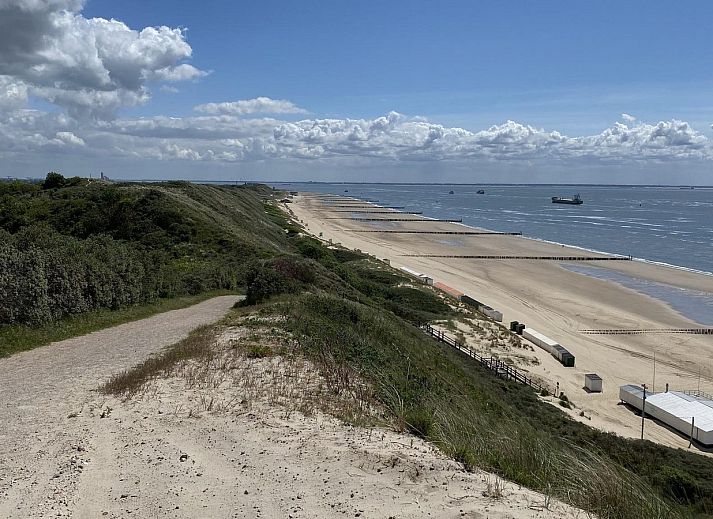 Kueche und Essbereich von VZ238 Vakantiewoning Zoutelande in Zoutelande, Walcheren, Zeeland.