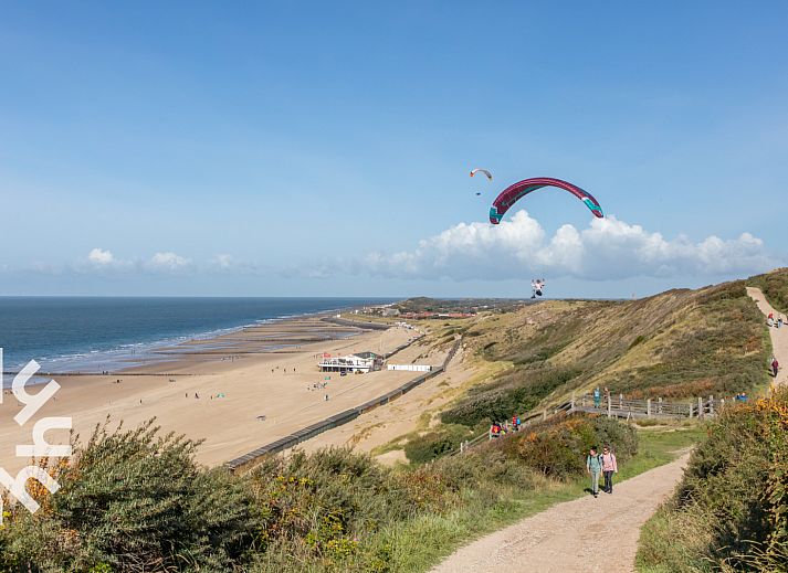 Stylish bathroom with toilet in vacation home ZE1392, Zoutelande, Walcheren.