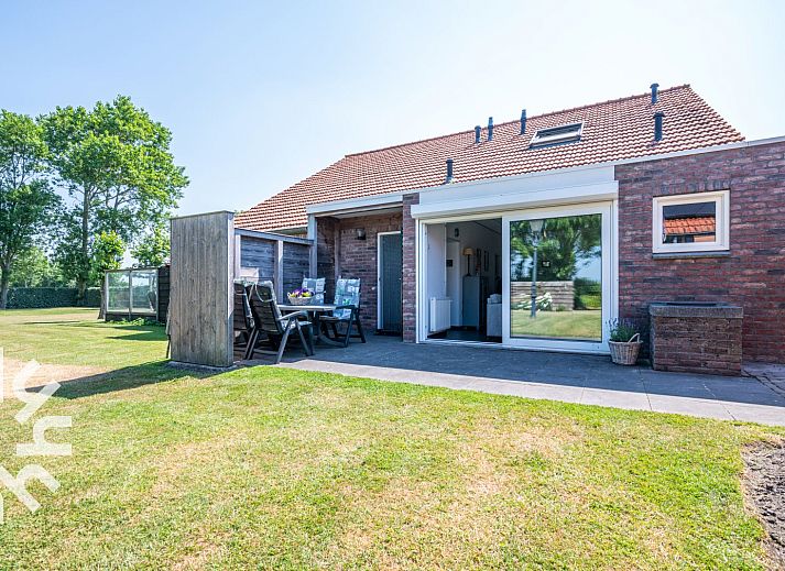Verblijf 620774 • Vakantiewoning Walcheren • Fijn 4-persoons vakantiehuis met duinzicht en grote tuin in