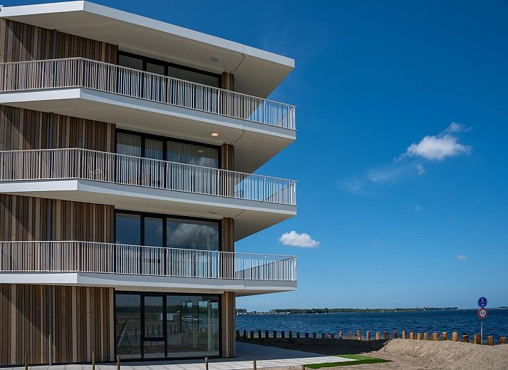 Gemuetliche Sitzecke im Ferienhaus Lamsoor 95 | Veerse Wende, Arnemuiden, Walcheren, Zeeland mit moderner Einrichtung.