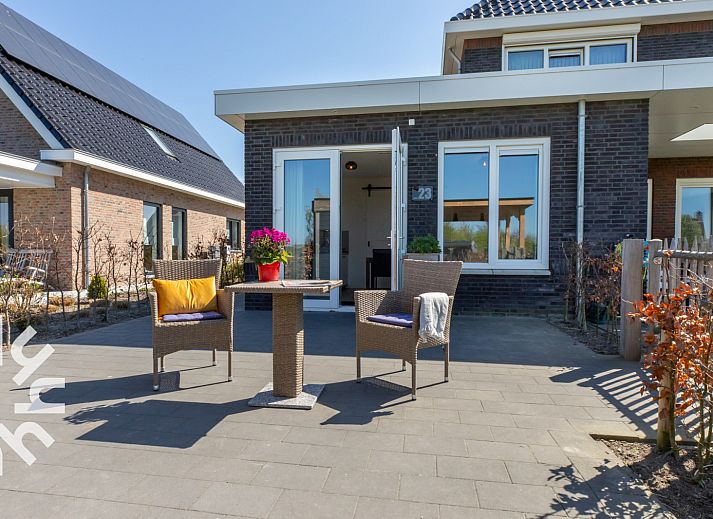 Schilderij met landschap in vakantiehuis ZE1224, Arnemuiden, Walcheren, Zeeland.