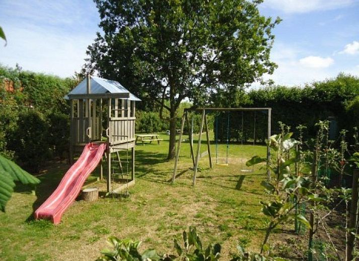 Moderne Kueche im Ferienhaus De Mallemolen, Vrouwenpolder, Walcheren, Zeeland.