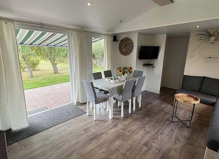 Seitenansicht von VZ030 Chalet Vrouwenpolder mit Terrasse in Walcheren, Zeeland