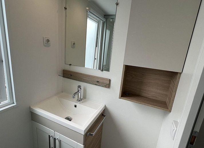 Vorderseite von VZ030 Chalet Vrouwenpolder mit Innenhof in Vrouwenpolder, Zeeland