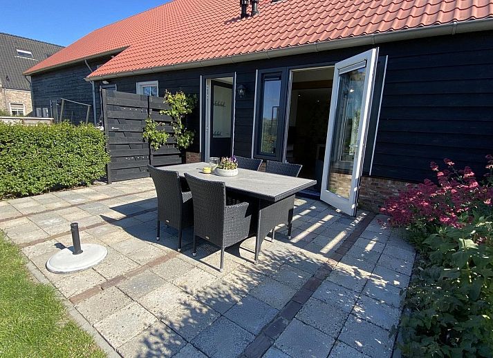 Comfortabele woonkamer in VZ740 Vakantiewoning Vrouwenpolder, Walcheren, Zeeland.