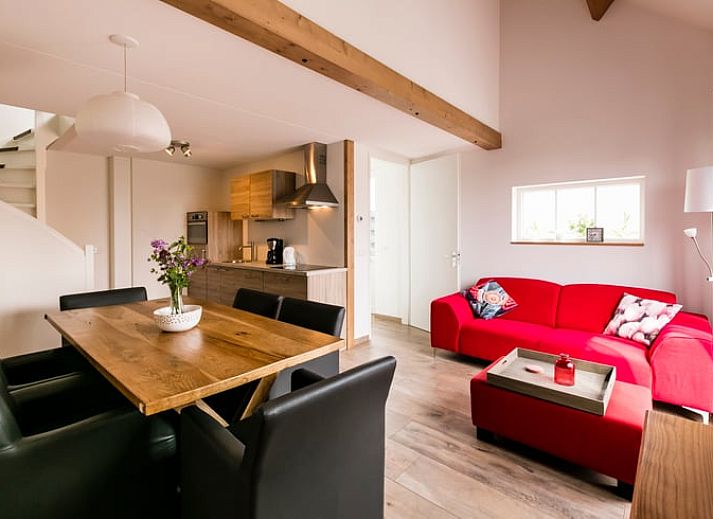 Ferienhaus in Vrouwenpolder mit grossem Garten und Terrasse, gelegen im gruenen Walcheren, Zeeland.