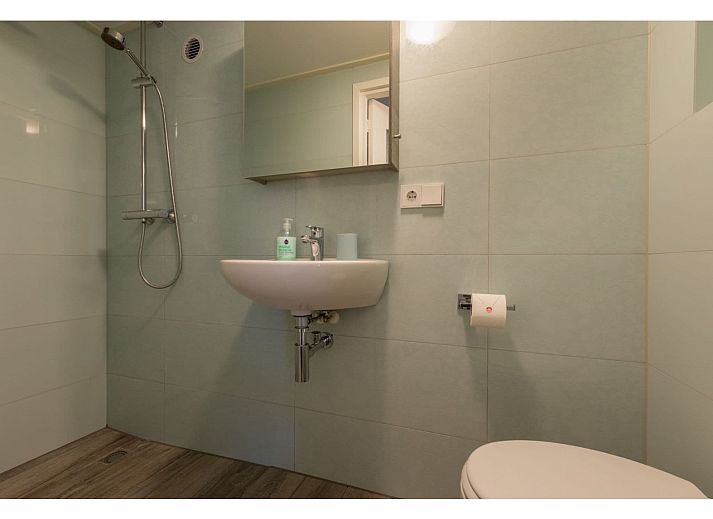 Guest house 620997 - Apartment Walcheren - Appartement - Kon Emmaweg 6  Vrouwenpolder bovenapp