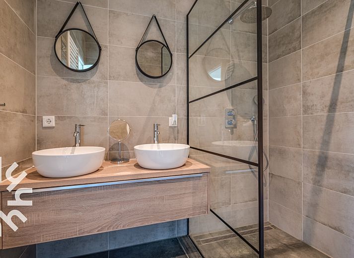 ZE059 vakantiehuis in Veere, Walcheren met zonnig terras en tuin voor ontspanning.